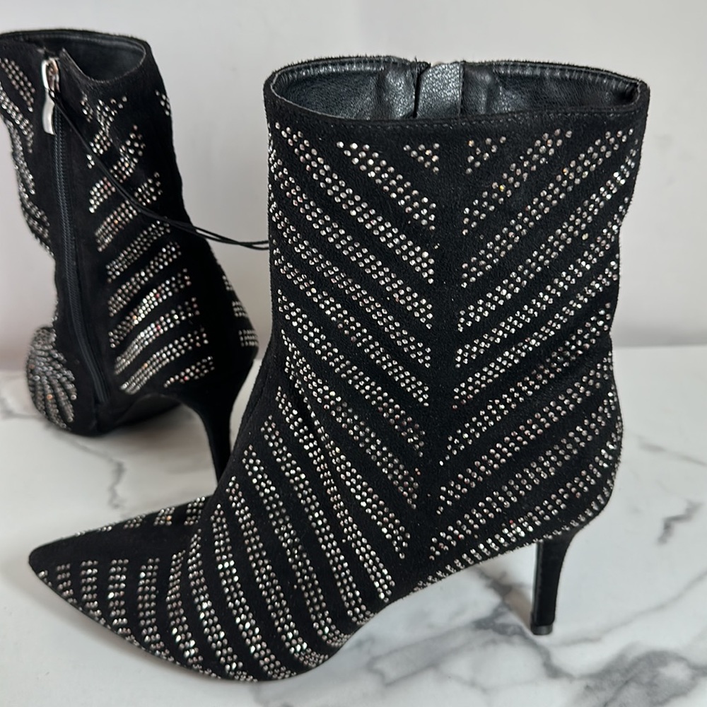 New-ETC! Bedazzled boots
